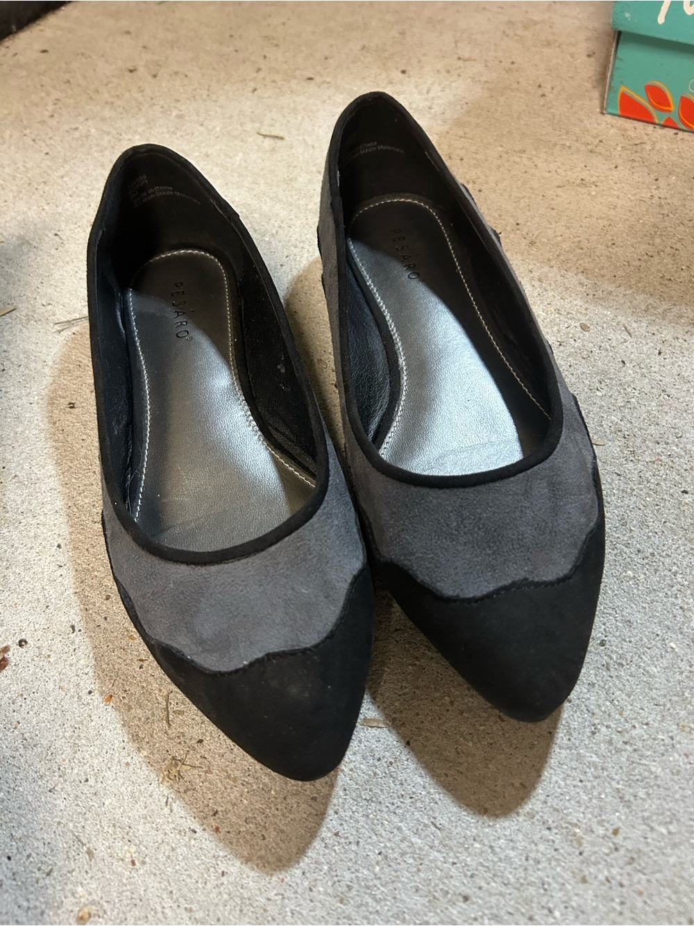 Pesaro Black & Grey Flats size 8 style Poppy